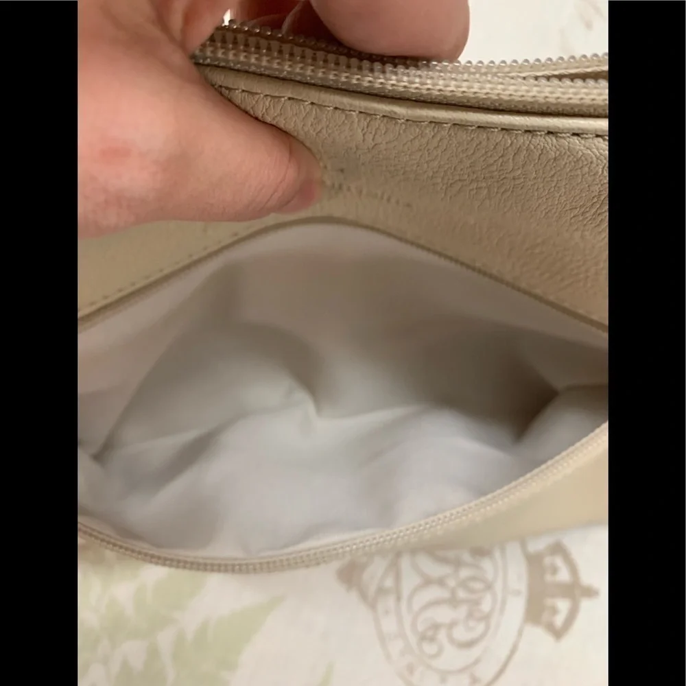 Stone Mountain pebbled leather‎ hobo bag NWT